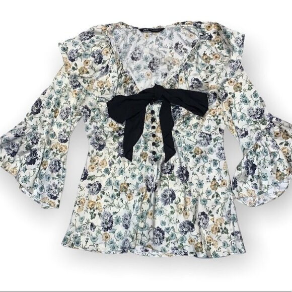 Zara floral Lace Satin Blouse with ruffle sleeves size Medium - Picture 3 of 14